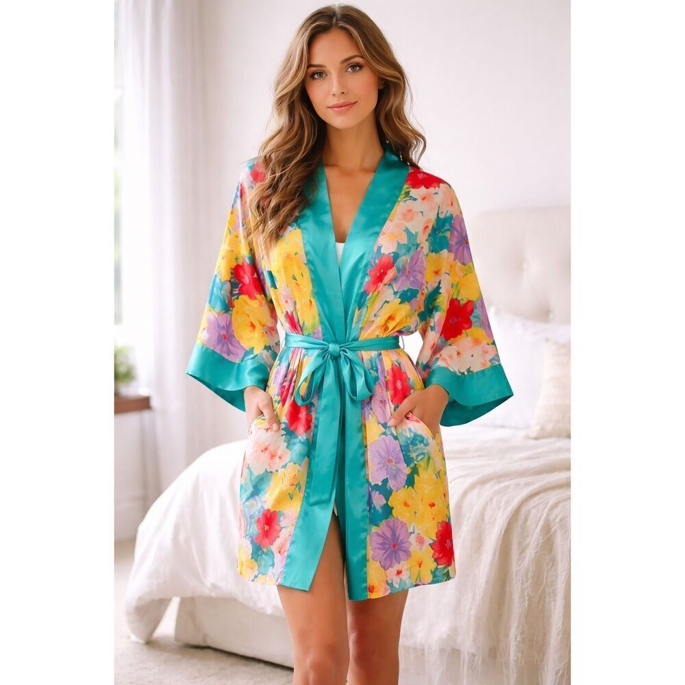 Vintage Victoria’s Secret Gold Label Satin Floral Robe OS
